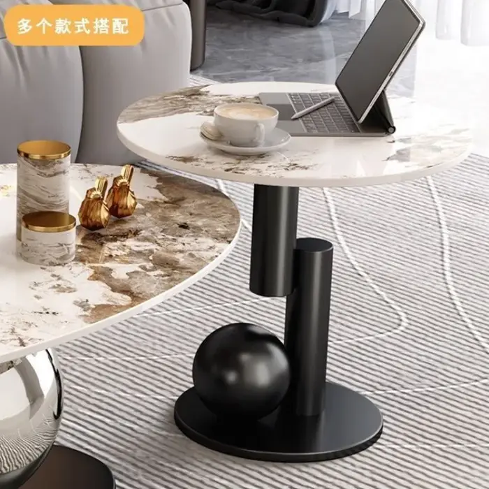 Table basse ovale en ardoise, lumière de luxe, salon moderne, maison minimaliste, petit appartement