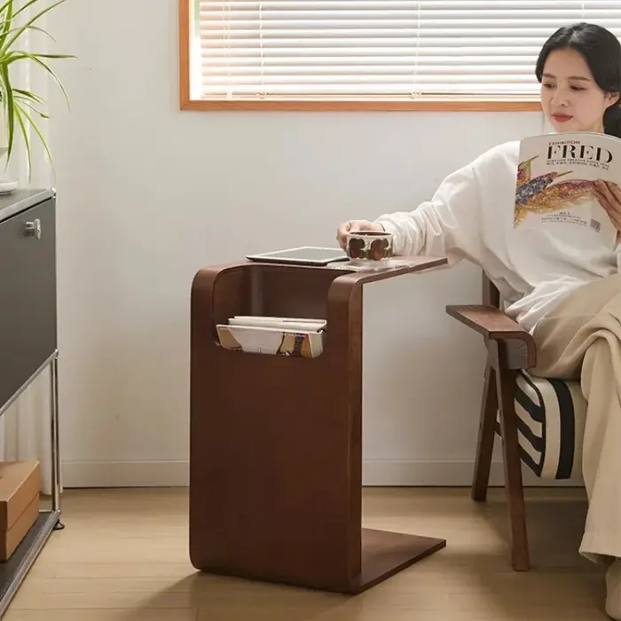 Table basse en bois massif en forme de C de Style nordique