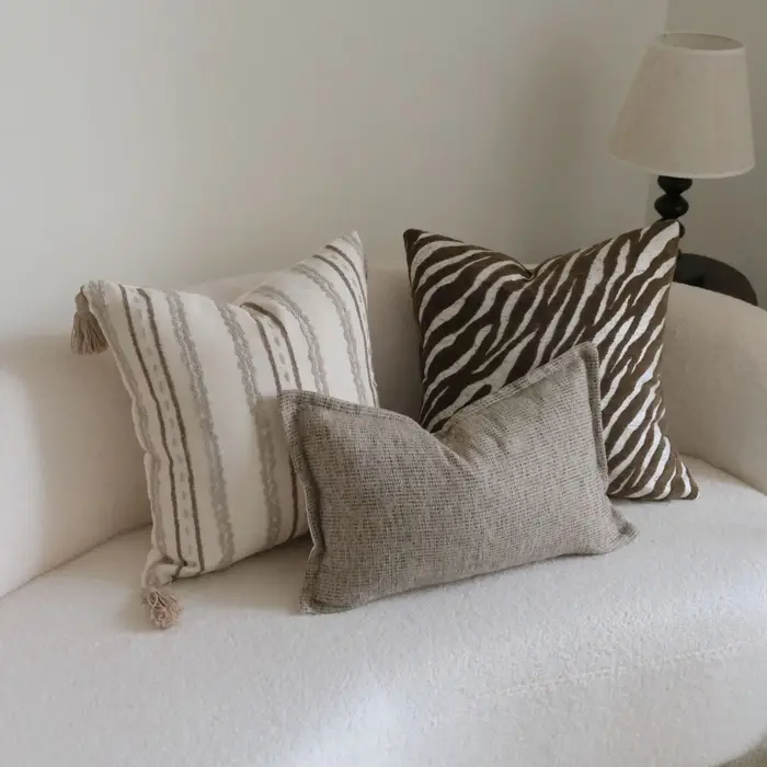 Boho jeter housses de coussin tissé capitonné ferme avec des glands texturés rayé neutre taies d'oreiller décoratives