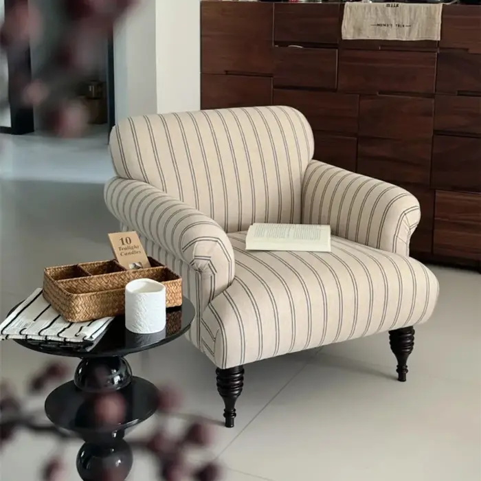 Fauteuil lounge d'inspiration vintage avec support lombaire