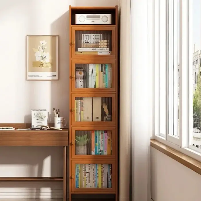 Bibliothèque étroite en bois massif
