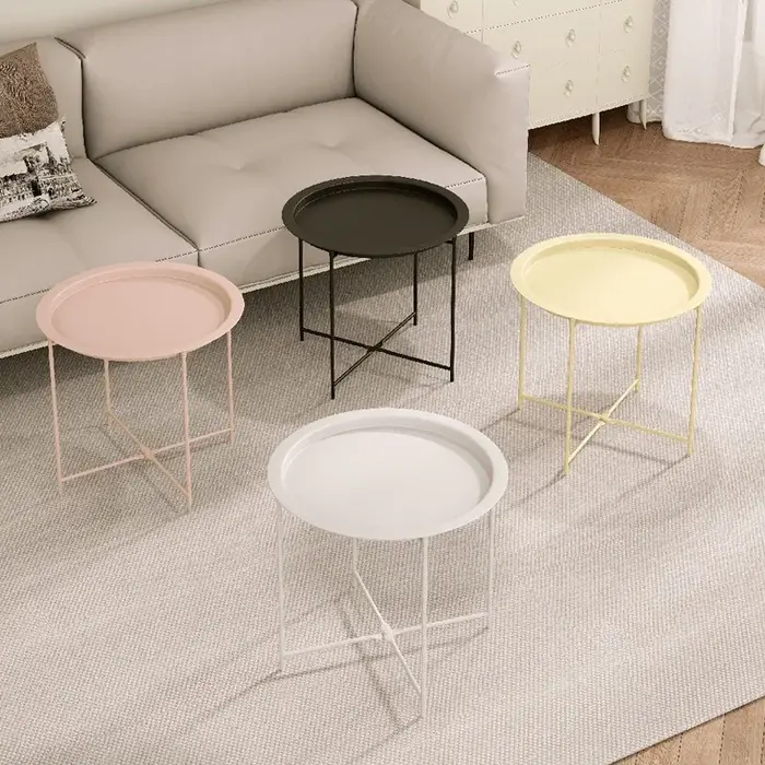 Table basse minimaliste pour la maison