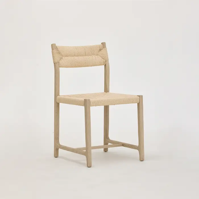 Les chaises de salle à manger en bois de design minimaliste moderne conviennent à l'emploi dans les 