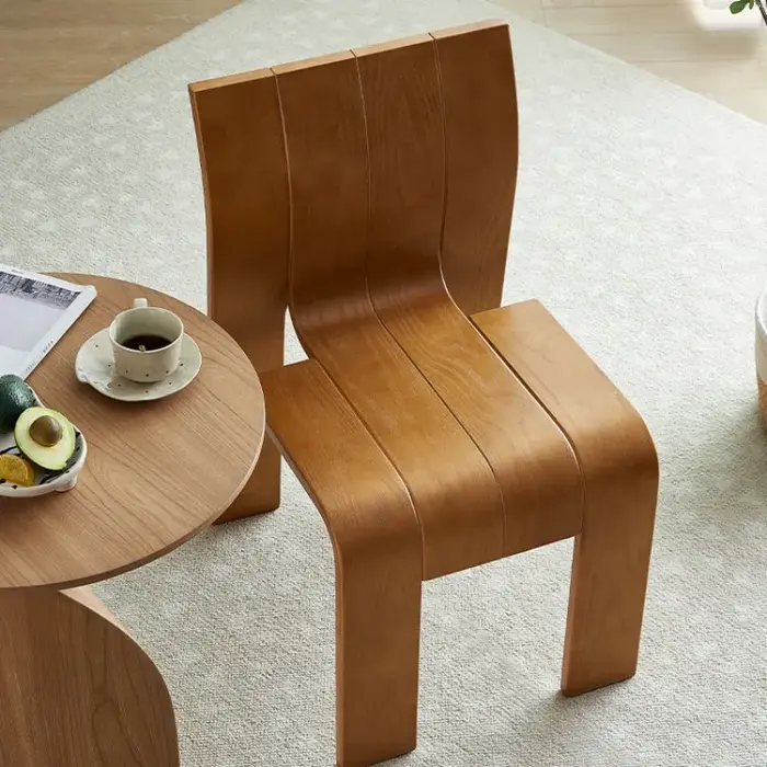 Chaise de salle à manger en bois