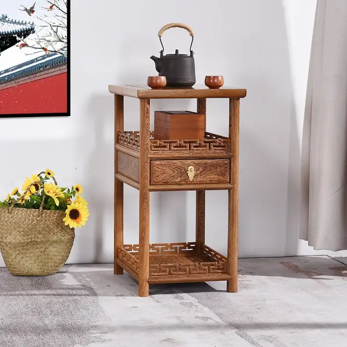 Petite Table basse chinoise en bois rouge