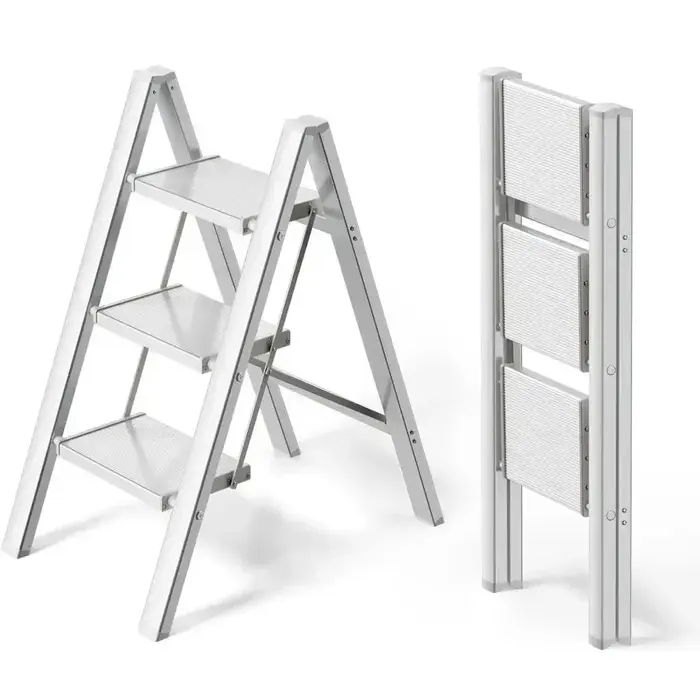 Escabeau Pliant en Aluminium avec Large Pédale Antidérapante, Escabeau Portable, observateur, Argent