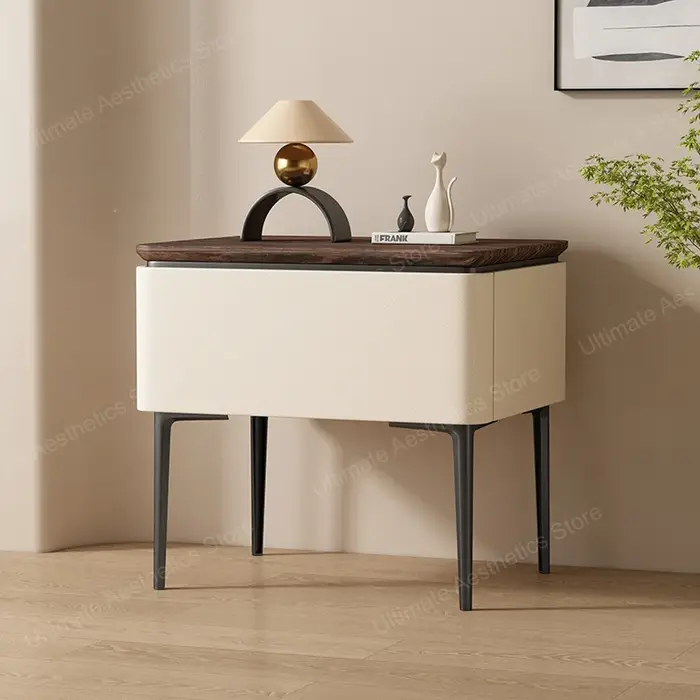 Table De chevet peu encombrante Style italien